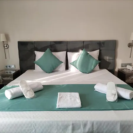 Florya Novi Boutique